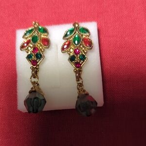 Elegant Gold and Green Earrings